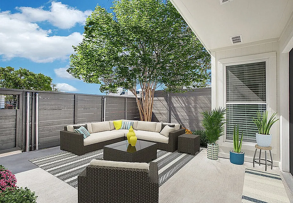 Private Fenced Patio