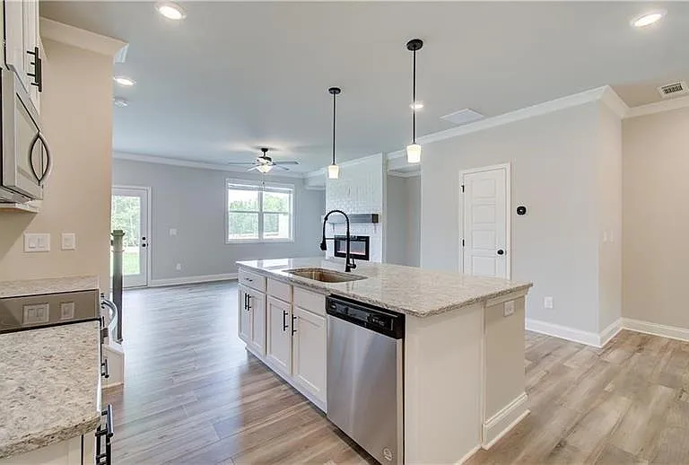 4654 Cypress Landing Way — Photo 7