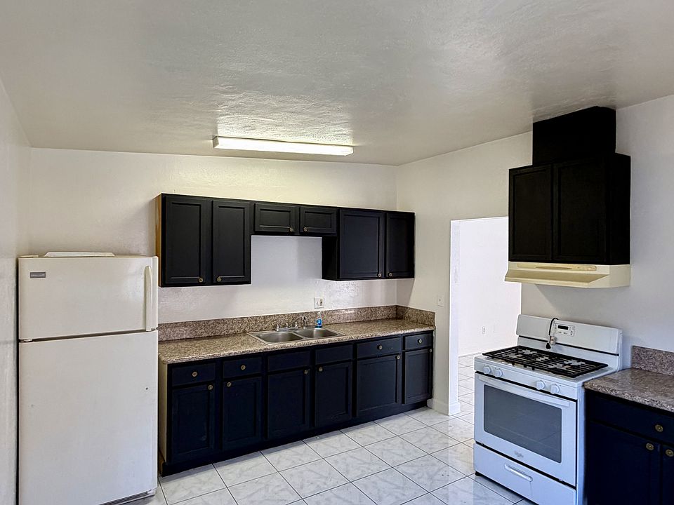 1st image of 264 Orlando St
