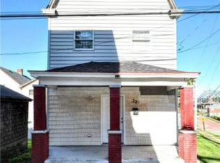 32 Adrian St, Mc Kees Rocks, PA 15136