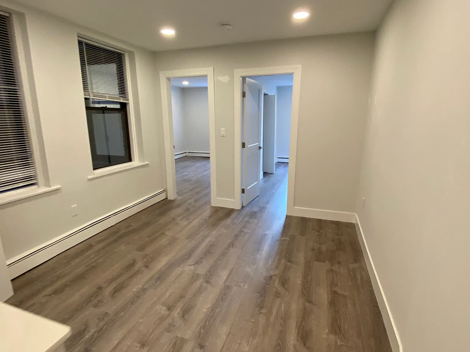 2 bed, 9999 sqft, $3,800 — Photo 2