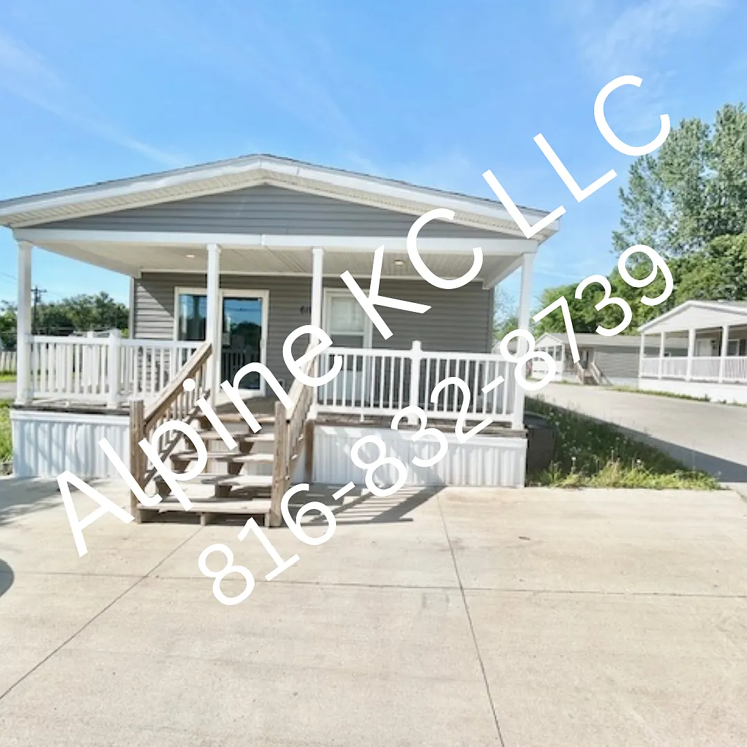 3 bed, 1000 sqft, $1,225 — Photo 1