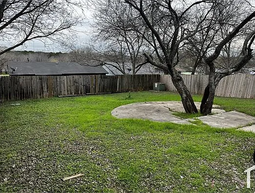 6919 Shannon Dr — Photo 2