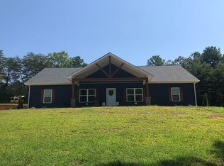 700 Pineview Rd, Springville, TN 38256