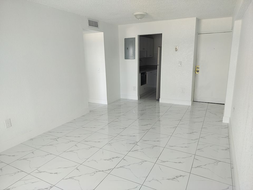 Living / Dining