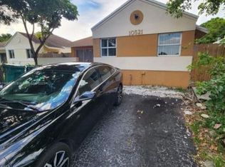 10521 SW 207th St, Cutler Bay, FL 33189
