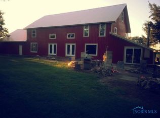 18709 Hilt Rd, Bowling Green, OH 43402