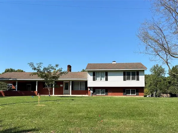 425 N Winchester St, Benton, MO 63736