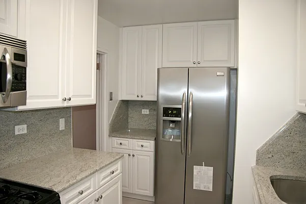 Rented by Michael K Namm Associates | media 31