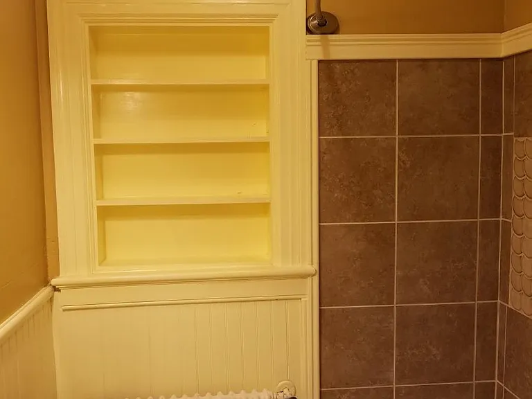 2nd Bathroom with Jacuzzi tub