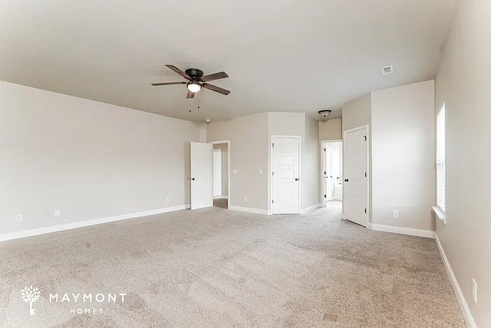 220 Pebble Ln — Photo 11