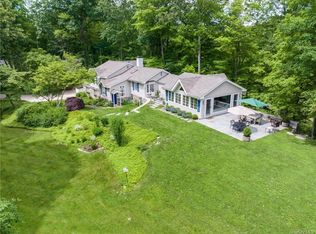 9 Lewis Rd, Pound Ridge, NY 10576