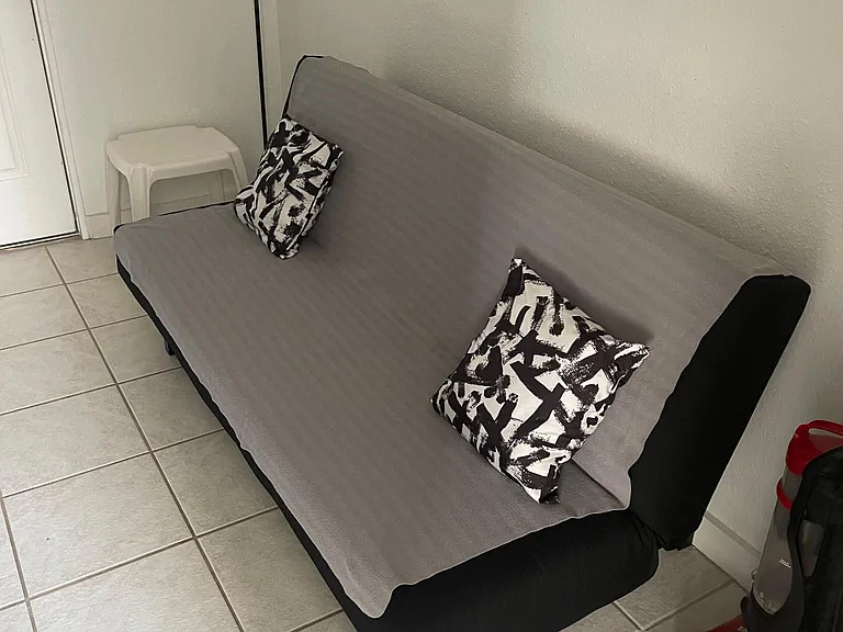 Laundry room 2x1 shared or 4x2 with sleeping futon if asked. All cleaning supplies.