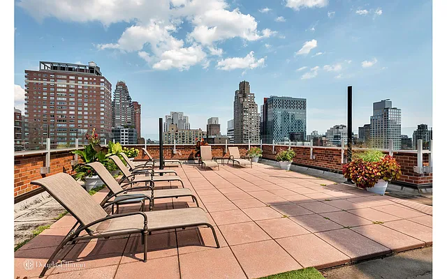 Rented by Douglas Elliman | media 15