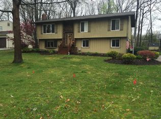 2405 Audubon Rd, Akron, OH 44320