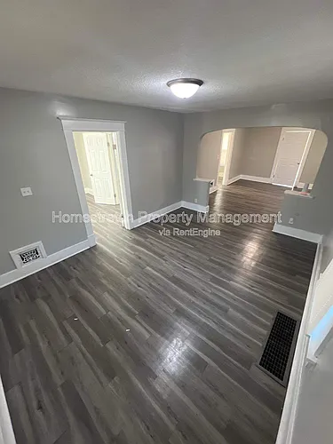 7014 Edison Ave Photo 1