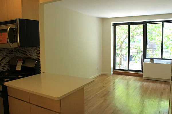 Rented by Jade Stone Real Estate Consulting | media 48