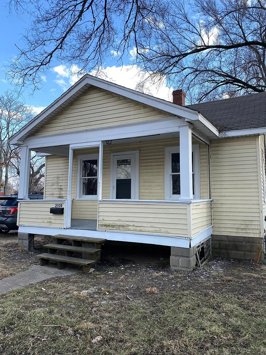 2508 W Malone St photo 1