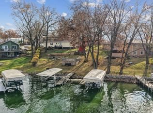 276 Center Point Dr, Montezuma, IA 50171