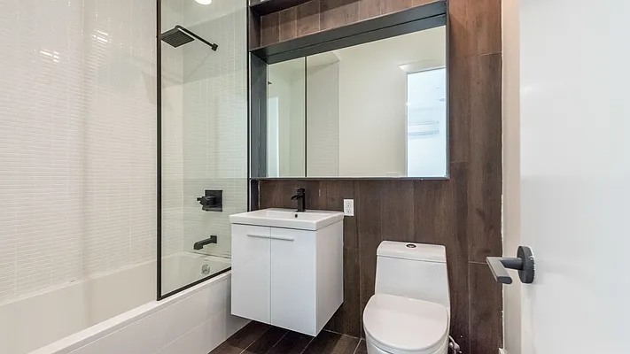 Rented by Nooklyn NYC LLC | media 70