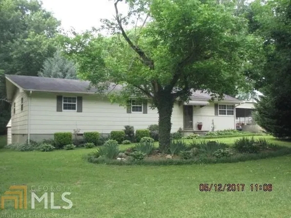 2004 Rogers Rd, Rossville, GA 30741