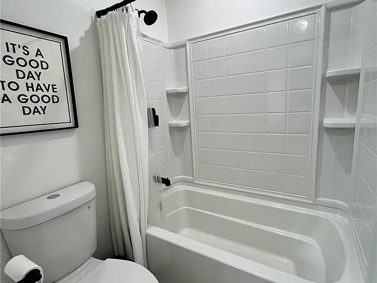 23335 La Crescenta — Photo 17