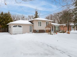 28 Lakeland Cres, Richmond Hill, ON L4E 2Z8