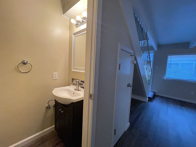 2410 S Street — Photo 6
