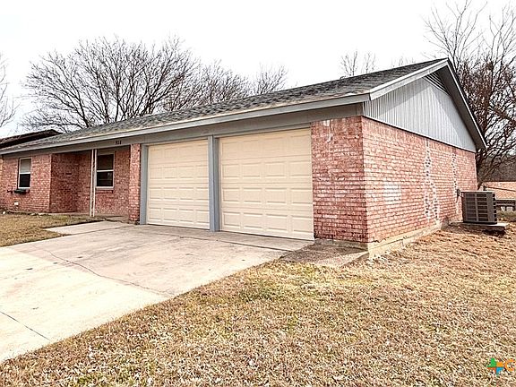 2nd image of 928 Randa St