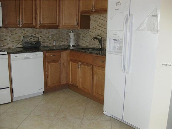 3rd image of 2320 Brisbane St APT 40