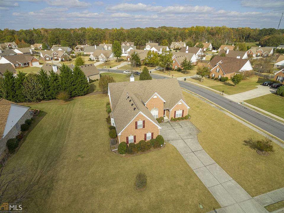 1st image of 553 Stoneland Pl