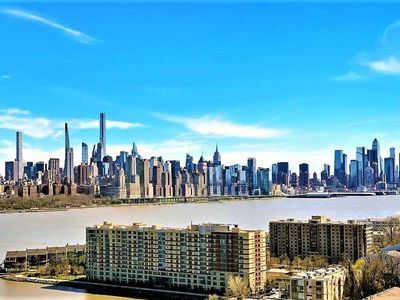 8600 Boulevard E #4B, North Bergen, NJ, 07047