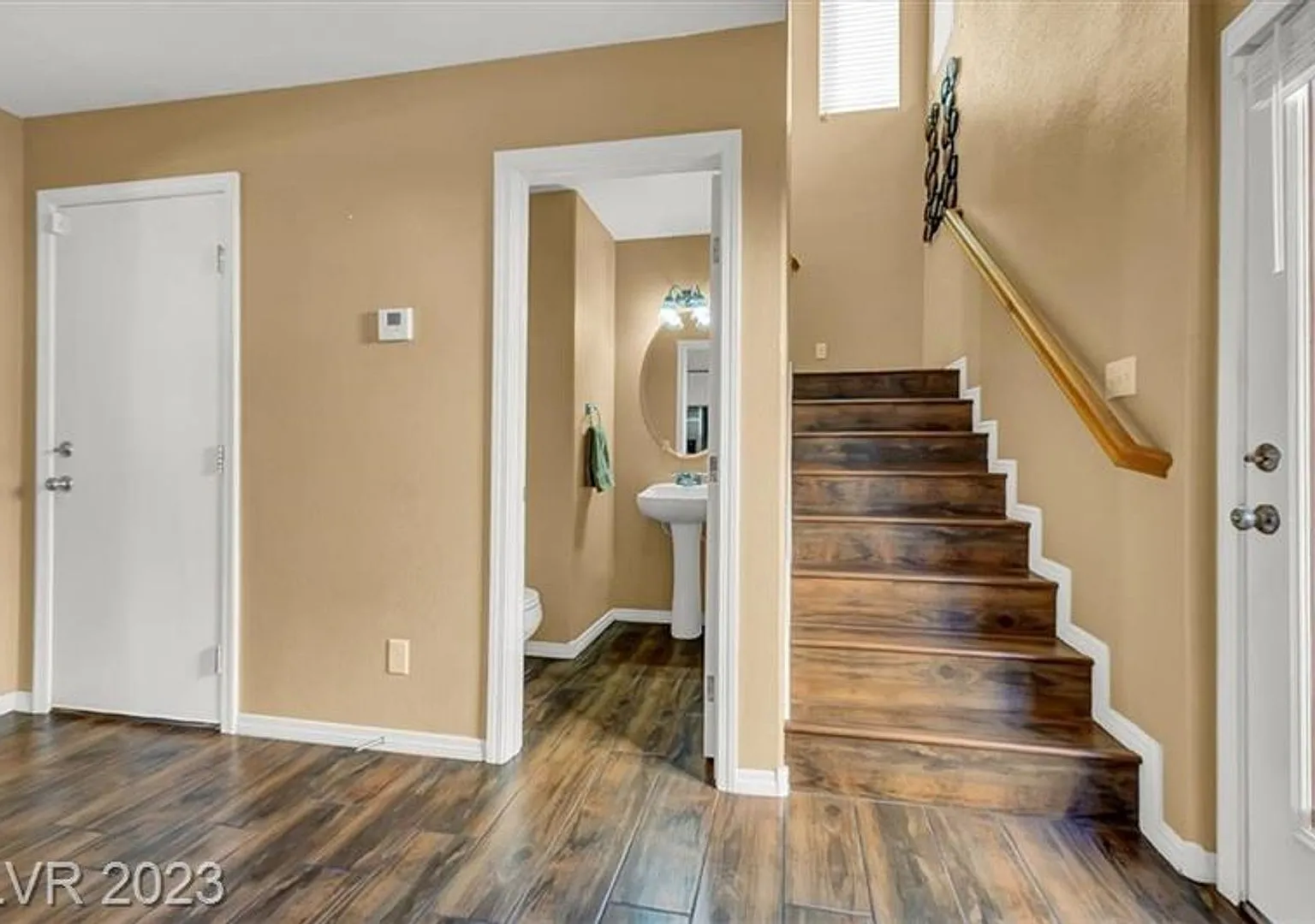 Cute 2-Story Henderson Home w/ Dual Primary Bedrooms! — Photo 4