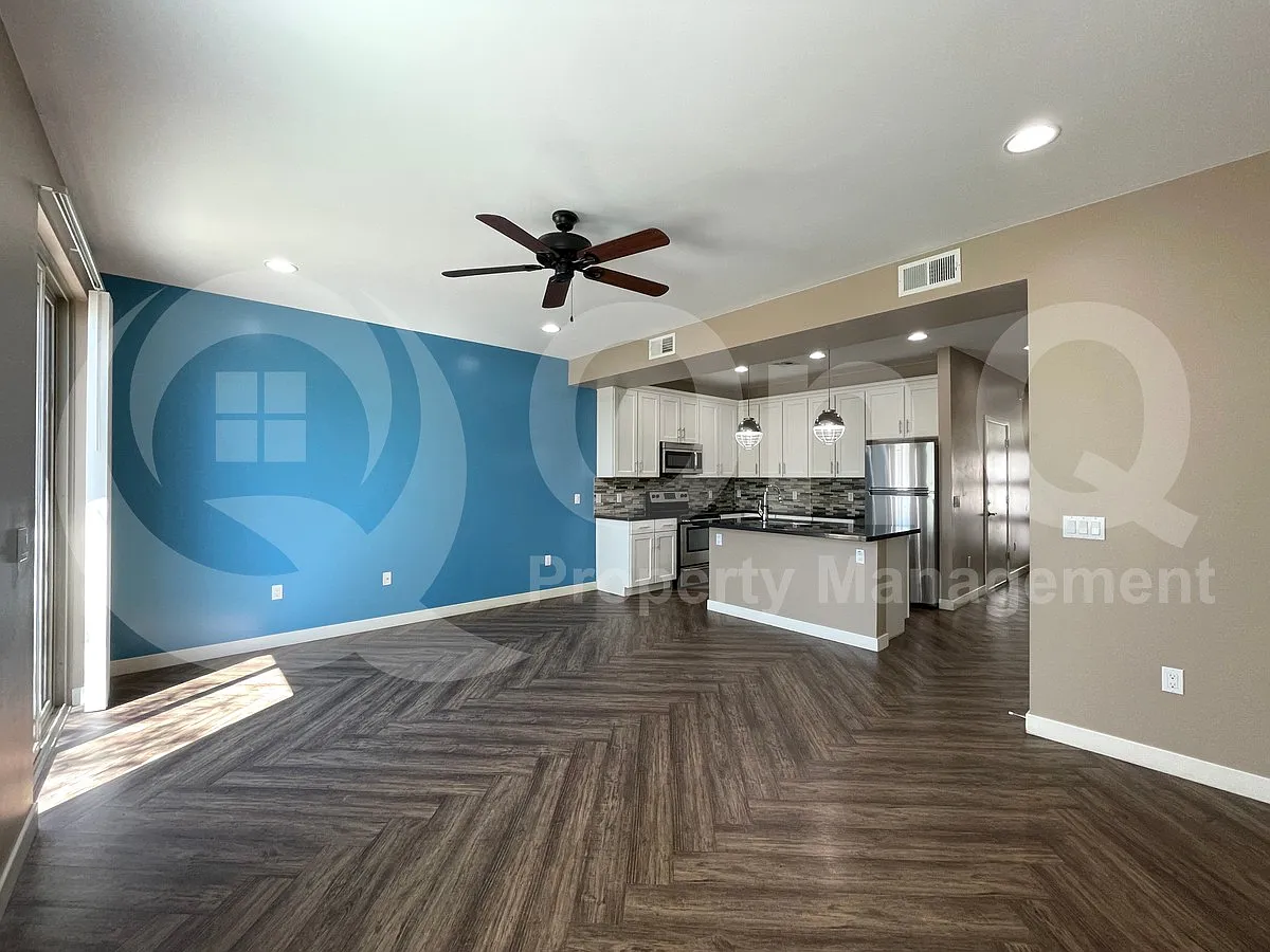 3 bed, 2.5 bath, 1835 sqft, $2,500 — Photo 4