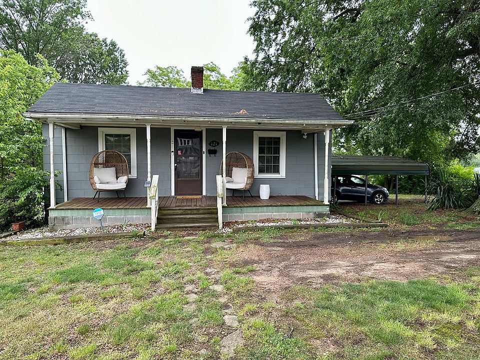 1st image of 121 Hurt St