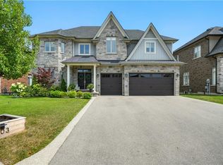 103 Lampman Dr, Grimsby, ON L3M 0E7