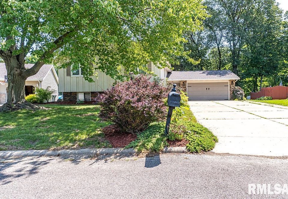 216 Tanglewood Ln, East Peoria, IL 61611 Zillow