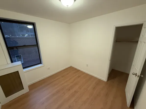 14407 Sanford Ave APT 4A, Flushing, NY 11355