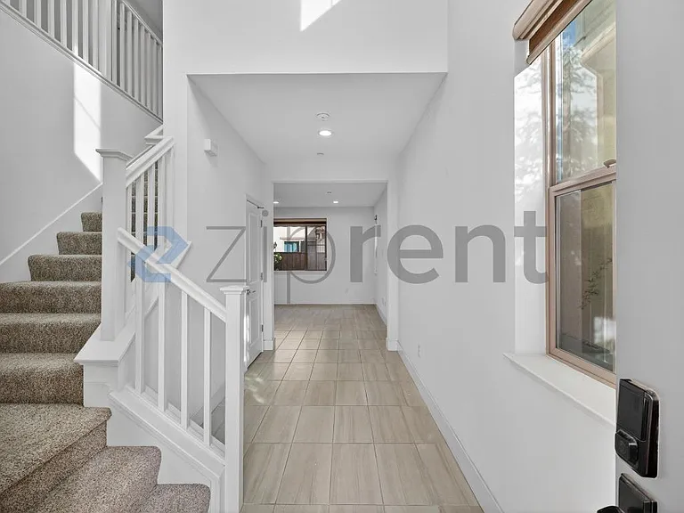 665 N Amarone Dr — Photo 4