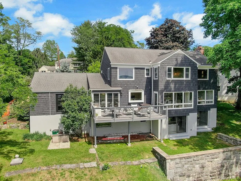 35 Walden Rd