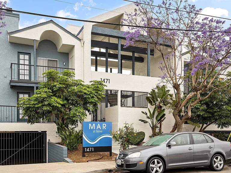 Mar at Grove — Photo 2