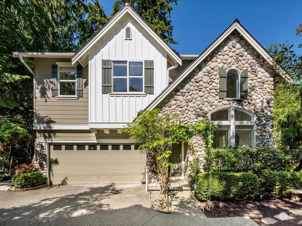 17226 NE 25th Way, Redmond, WA 98052