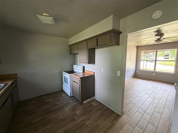 5th image of 1500 McDonald Dr