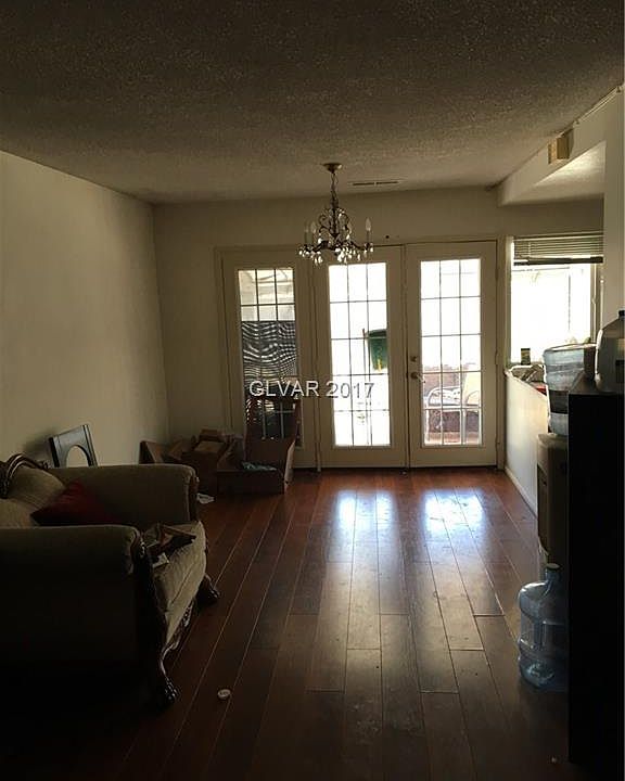 1st image of 5563 Latigo St