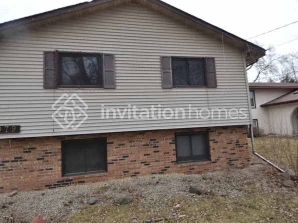 979 44 1/2 Ave NE, Columbia Heights, MN 55421