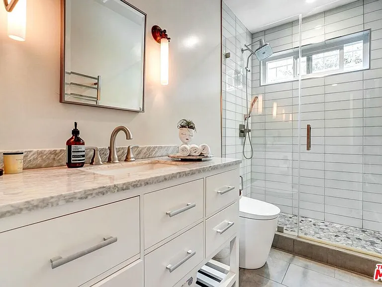 874 Hammond St #1 — Photo 10