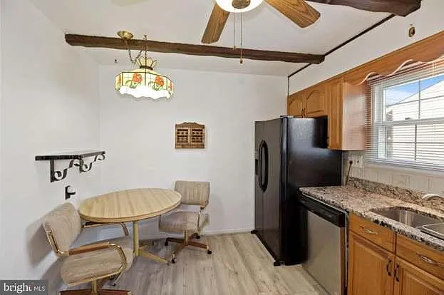 Eat in Kitchen