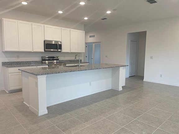 2nd image of 9 Princess Luise Ln