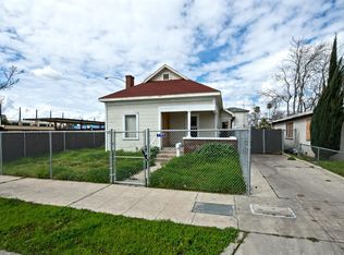 2635 Tuolumne St, Fresno, CA 93721