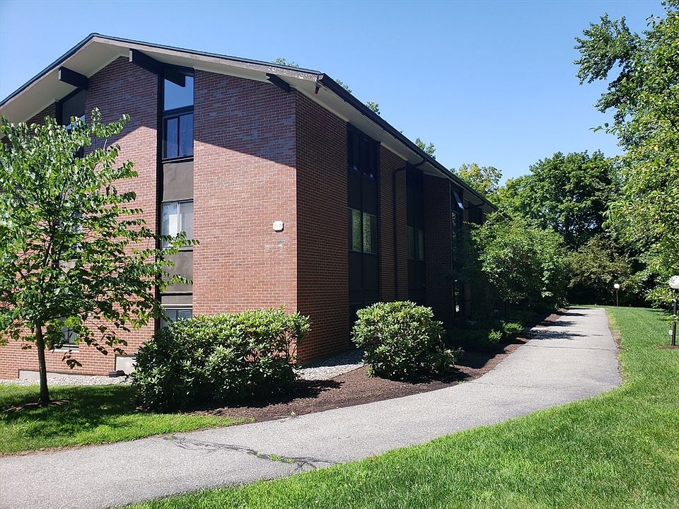1st image of 5 Longwood Dr #205